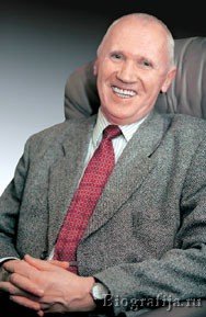 Адамов Евгений Олегович