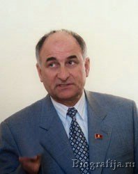 Петр Николаевич