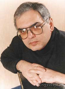 Шахназаров Карен Георгиевич