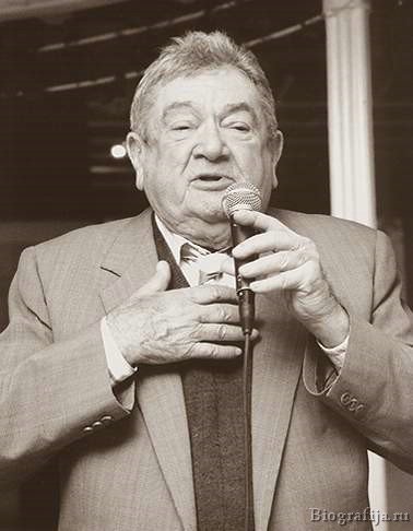 Весник Евгений Яковлевич