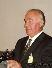 Пак Зиновий Петрович