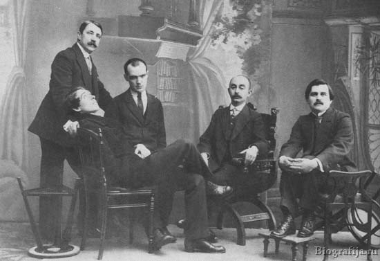 Крученых А.